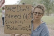 固始特斯拉在得州奥斯汀遭遇抗议活动：反对马斯克Robotaxi计划